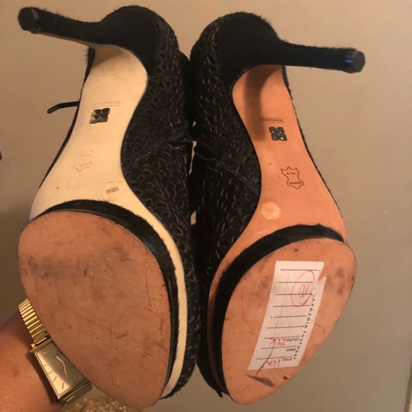 BCBG Max Azria black calf laser design cut booties Sz 10 - Picture 5 of 7